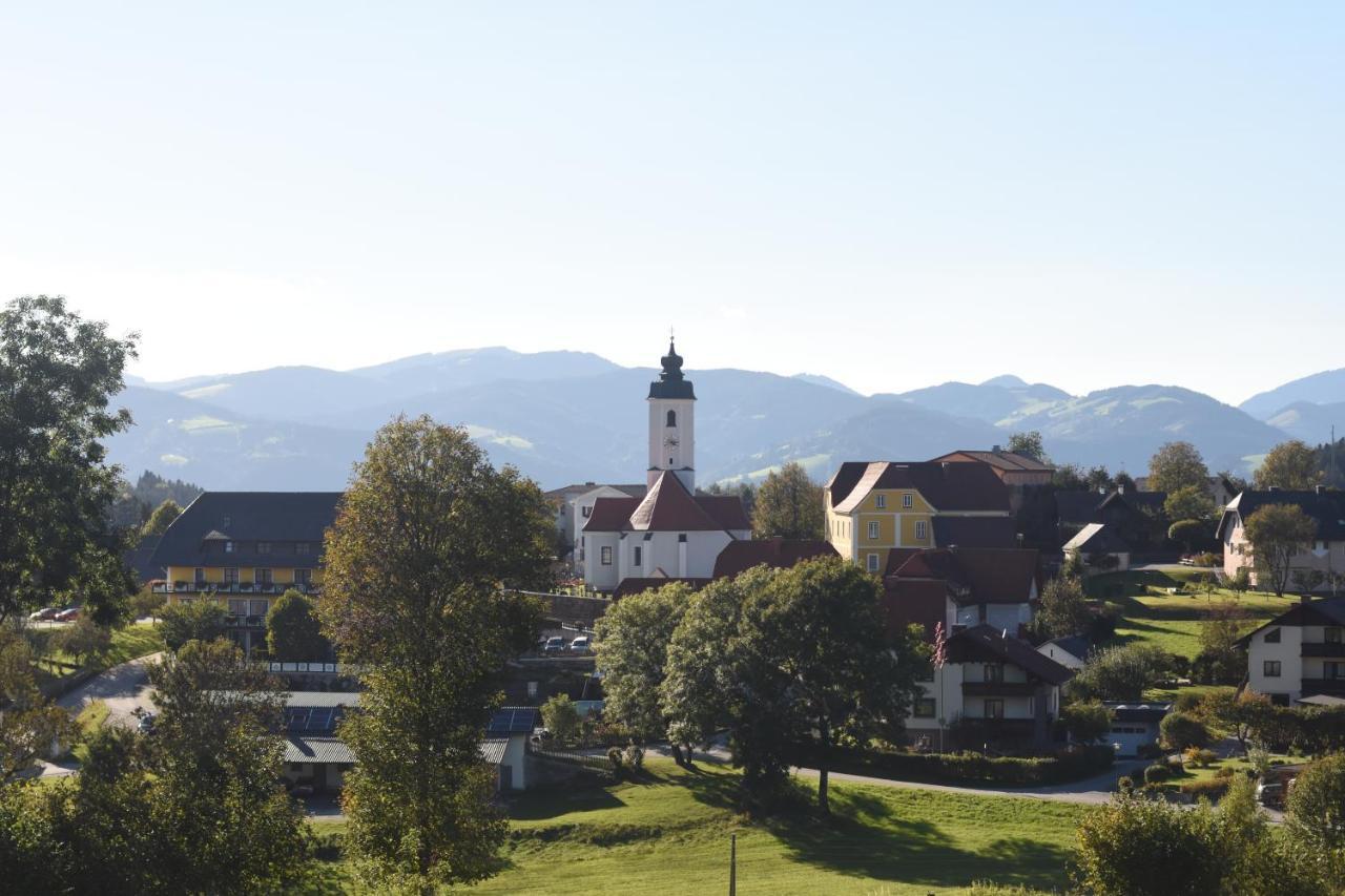 Miesenbach  Fruehstueckspension Wiesenhaus المظهر الخارجي الصورة